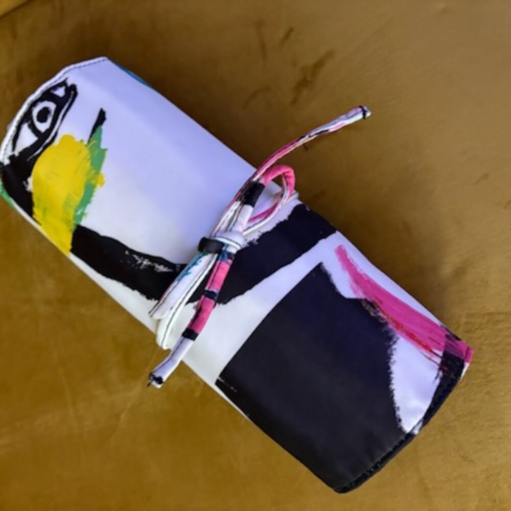 Makeup Cosmetic Case (Holds 12 Brushes)